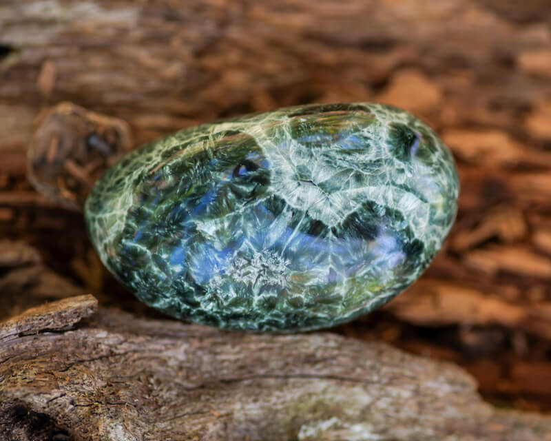 セラフィナイト